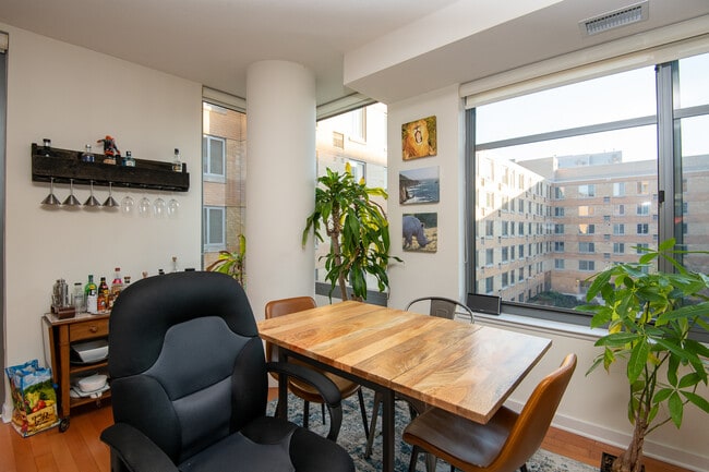 Building Photo - 475 K St NW