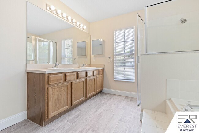 Building Photo - 96 Whispering Pine Dr