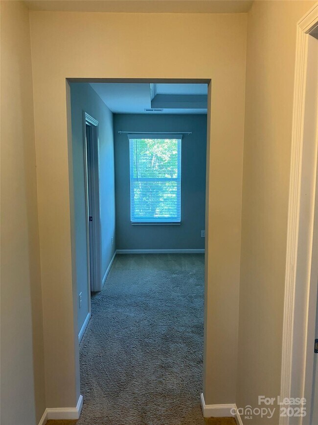 Building Photo - 10421 Bluejack Oak Ct