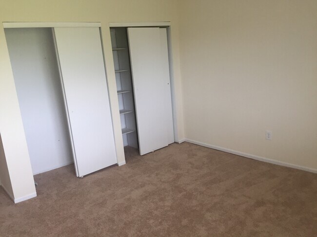 Building Photo - 3605 Royce Ct