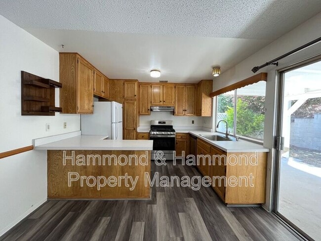 Building Photo - 29421 Abelia Rd