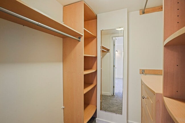Building Photo - Beautiful One Bedroom in the Heart of Foggy Bottom| Water and Gas Included!