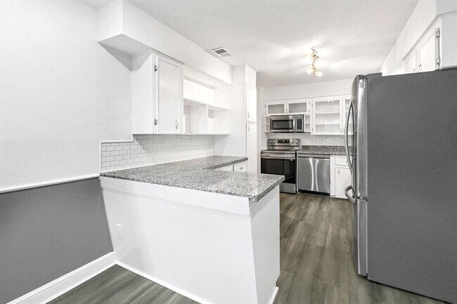 Building Photo - 5201 Verdome Ln