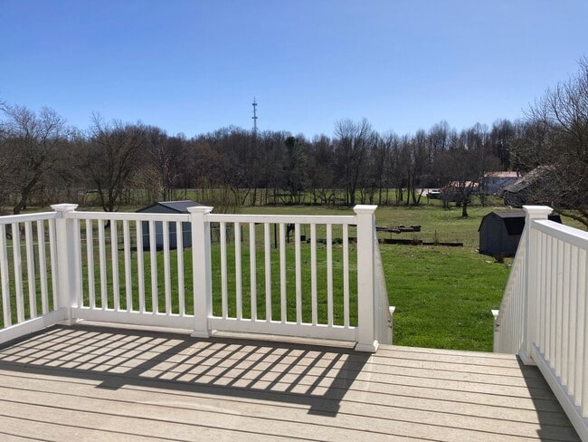 Building Photo - **Backyard offers County Setting in City L...