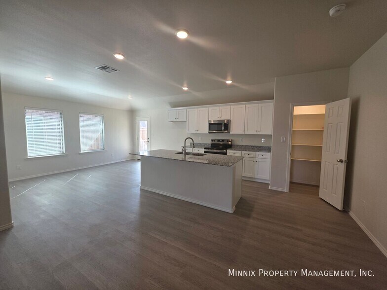 Building Photo - 1324 Hogback Wy