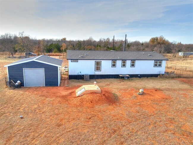 Building Photo - 29191 N 2980 Rd