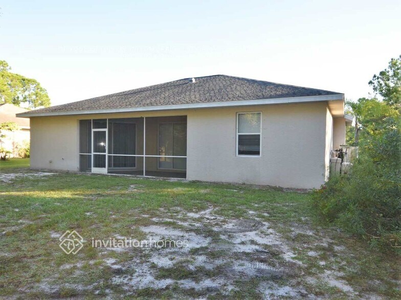 Building Photo - 7331 Muncey Rd