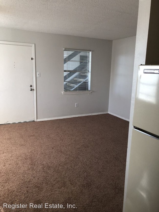 Building Photo - 2224 Pasadena Ave