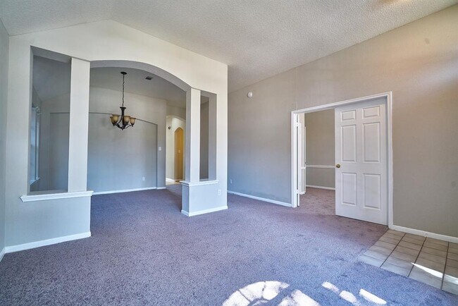 Building Photo - 13410 Ryan Landing Dr