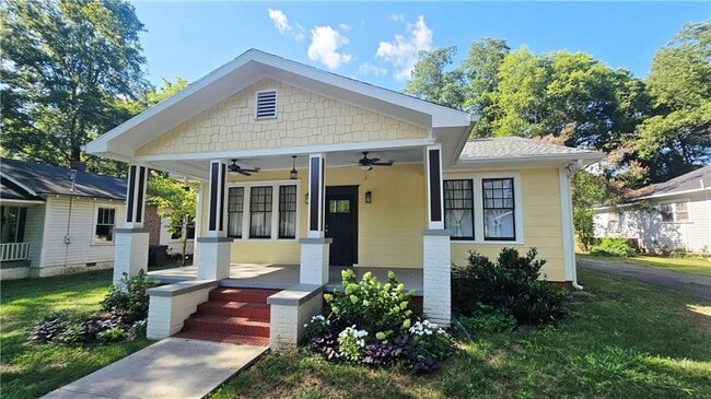 Primary Photo - 315 West Ave