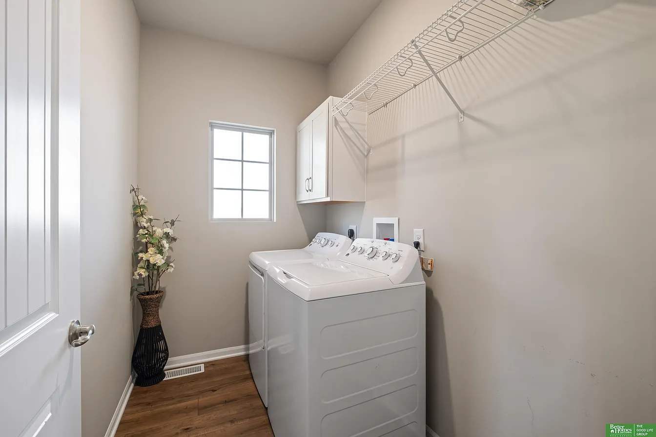 Building Photo - 21051 Polk St