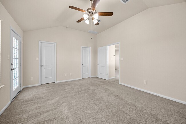 Building Photo - 7223 Pavilion Dr