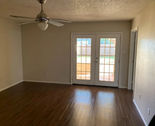 Building Photo - 1305 80th St