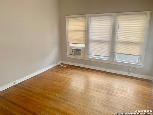 Building Photo - 1140 W Ashby Pl