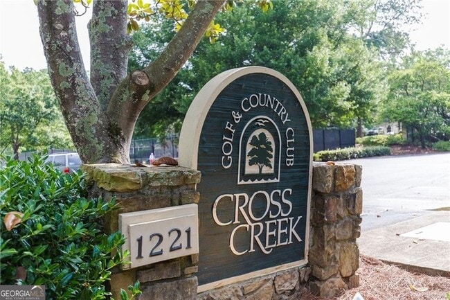 Building Photo - 82 Montre Square NW