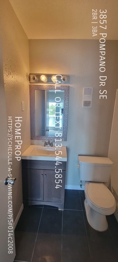 Building Photo - 3857 Pompano Dr SE