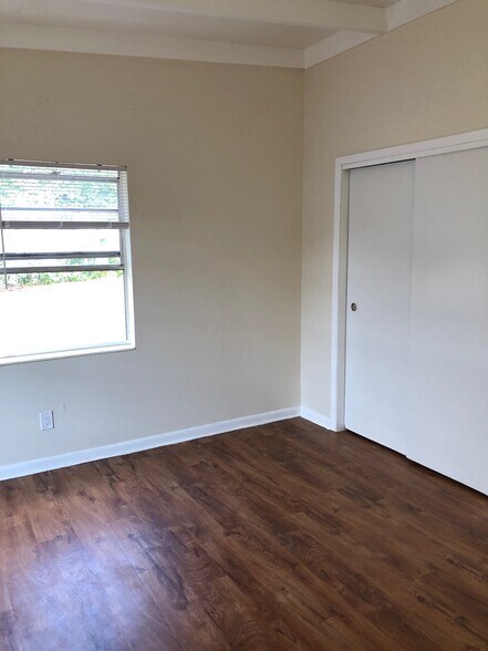 Building Photo - 9245 B Overlook Dr.