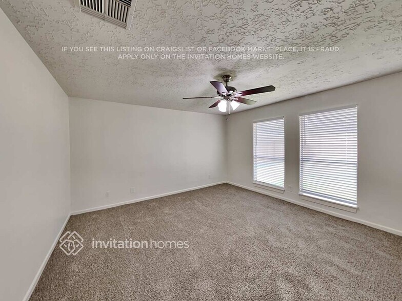 Building Photo - 22526 Smokey Hill Dr