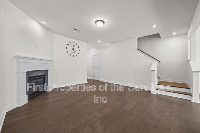 Building Photo - 1245 Pebble Grove Dr