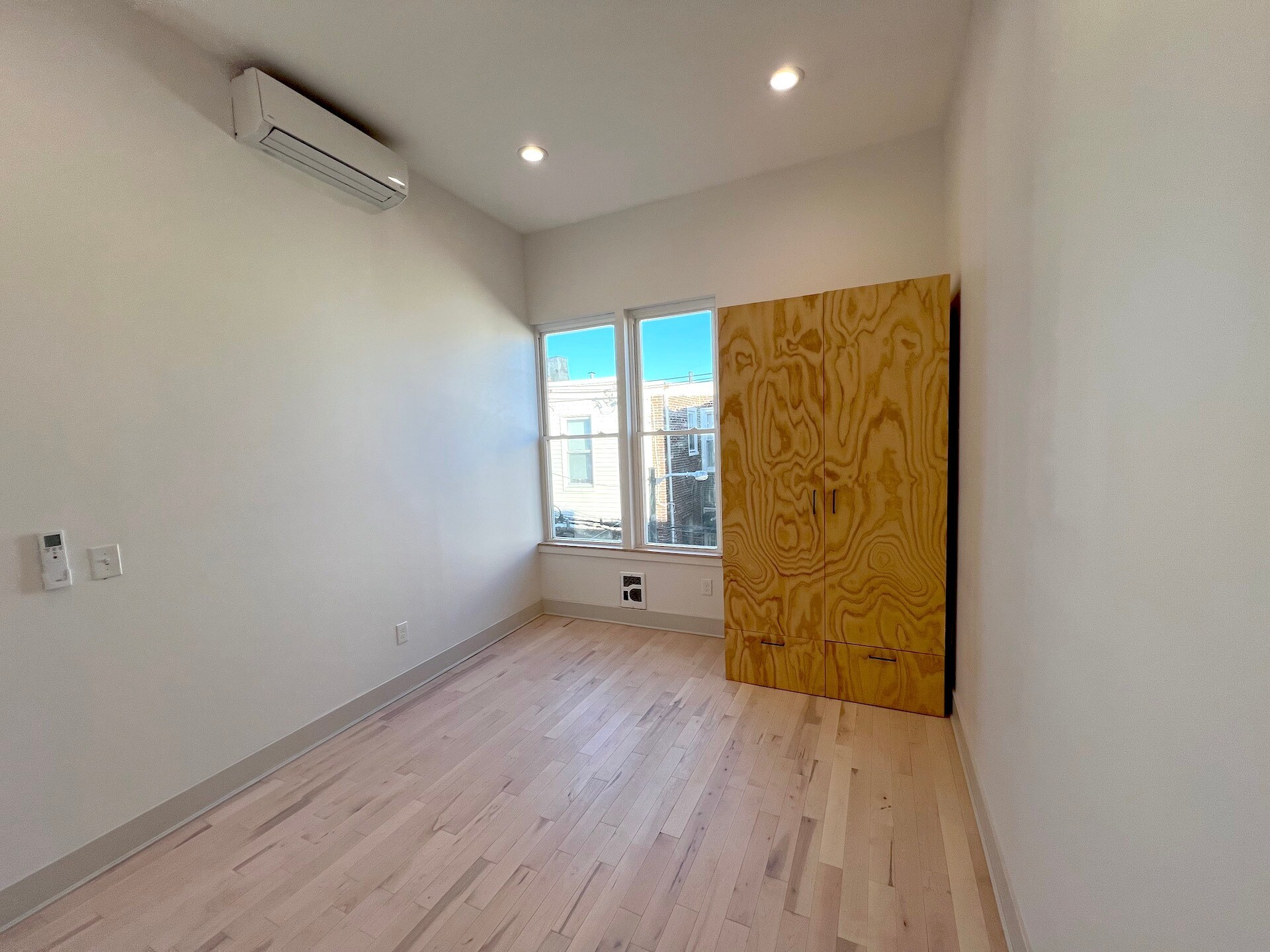 Building Photo - 2019 S Beechwood St