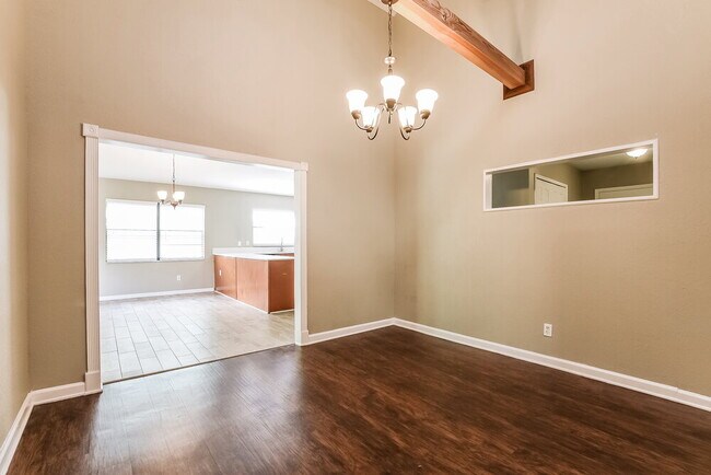 Building Photo - 1345 Bridlebrook Dr