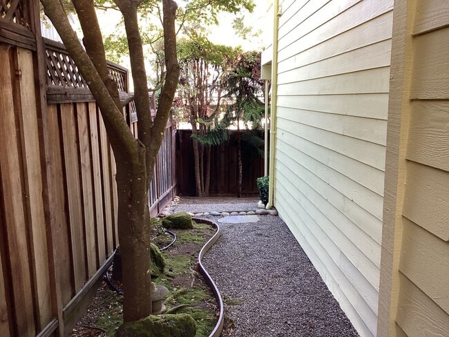 Building Photo - Two Story Aptos Home