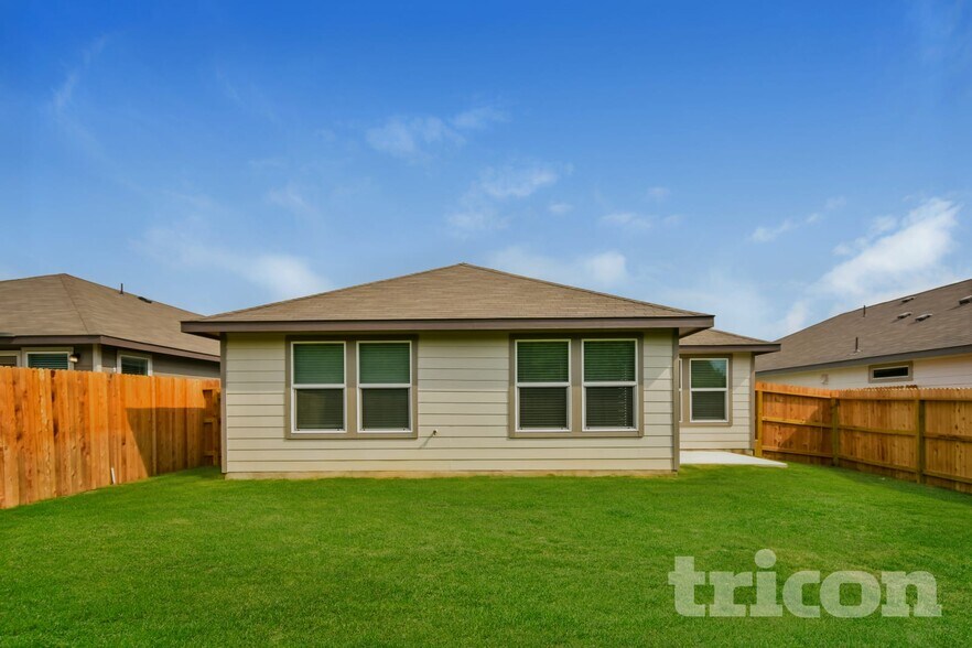 Building Photo - 13523 Emerson Wy