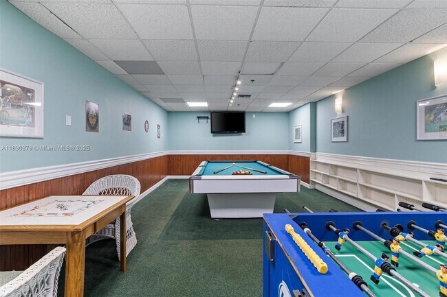 Building Photo - 540 Brickell Key Dr