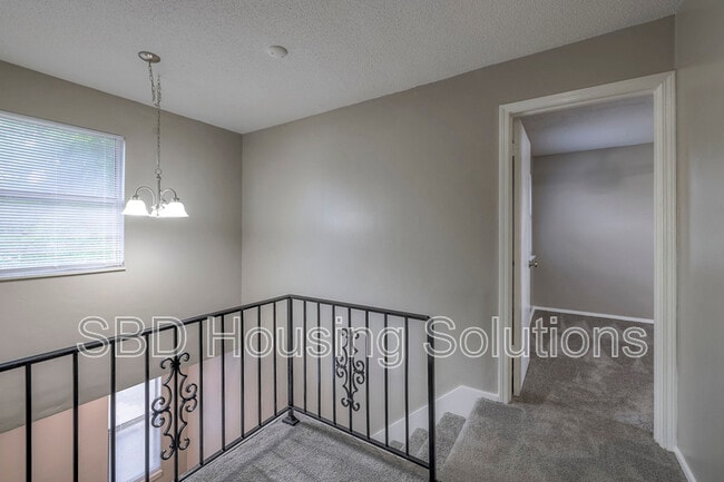 Building Photo - 13903 Falkirk Cir