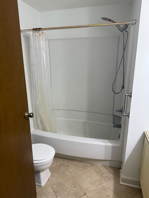 Building Photo - 10210 Swinging Bridge Dr