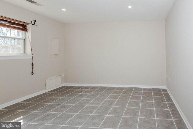 Building Photo - 1116 Soho Ct