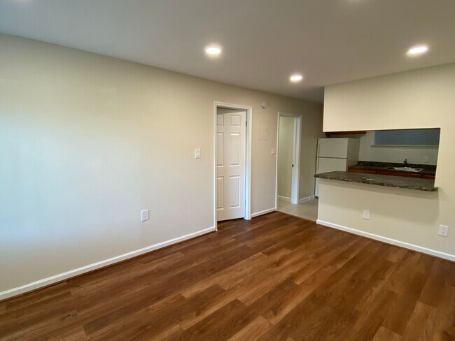 5776 - Westover Court Apartments