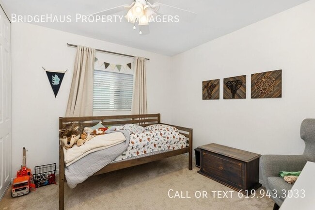 Building Photo - 1004 St Albans Pl