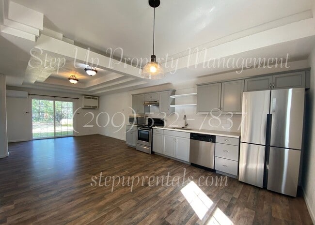 Building Photo - 11240 CA-49
