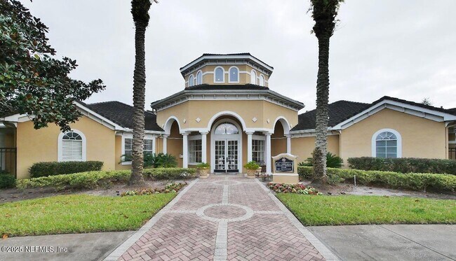Building Photo - 10075 Gate Pkwy N