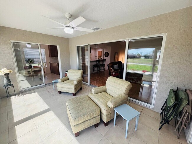 Building Photo - Furnished in gated 55+ golf community