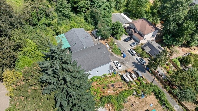 Building Photo - 5039 31st Ave S