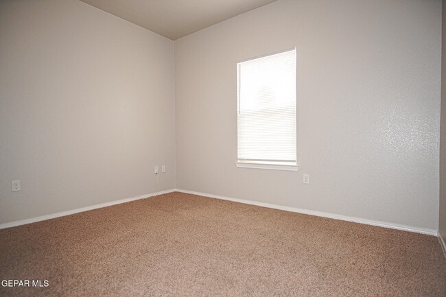 Building Photo - 6977 Jericho Tree Dr