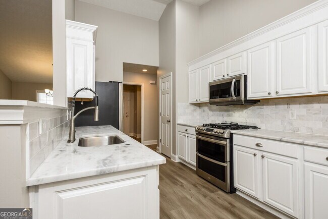 Building Photo - 3223 Deer Valley Dr NW