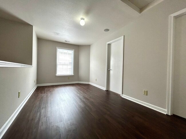 Building Photo - 6536 Matlea Ct