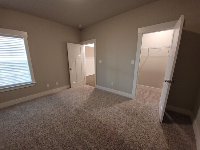 Building Photo - Zeirdt Road - Redstone Gate 7 - Toyato Field