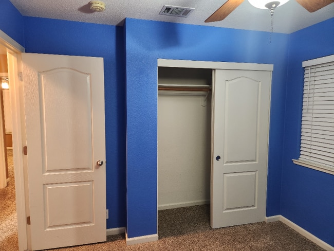 Building Photo - 1558 Hearthsong Dr