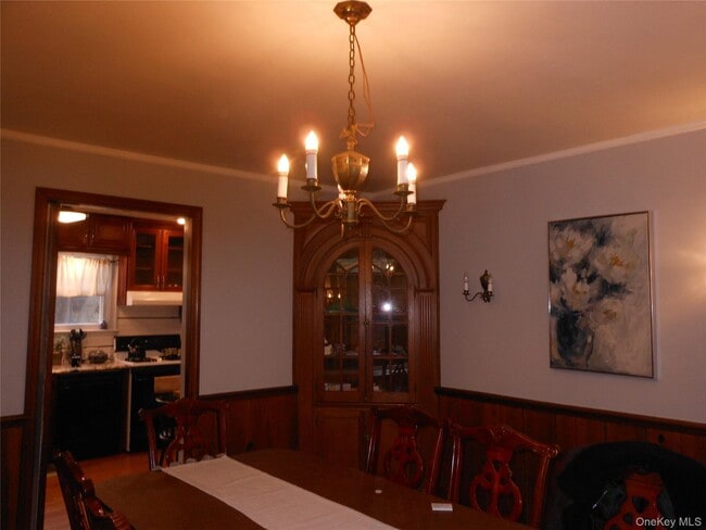 Building Photo - 47 Monroe St