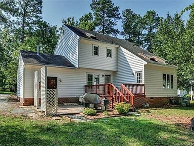 Building Photo - 3 Bed 2.5 bath Deer Run Subdivision-Chesterfield