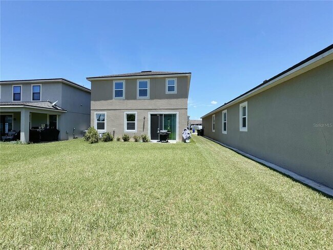 Building Photo - 2428 Chateau Lp