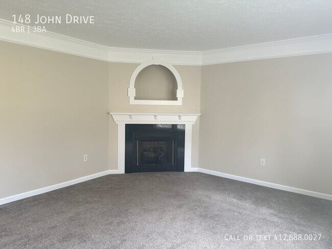 Building Photo - 4 bedroom 3 bath Canonsburg