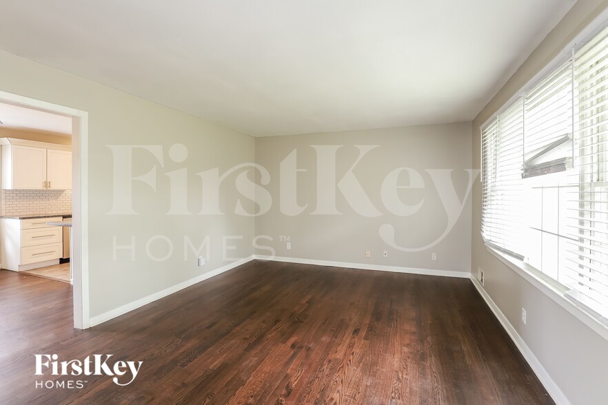 Building Photo - 8712 Marty Ln