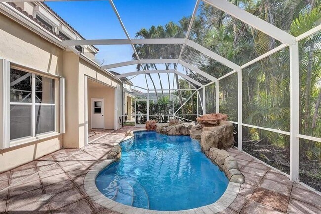 Building Photo - 11032 Boston Dr