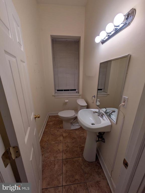 Building Photo - 2622 Poplar St