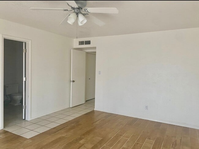 Building Photo - 1669 Regal Ridge St